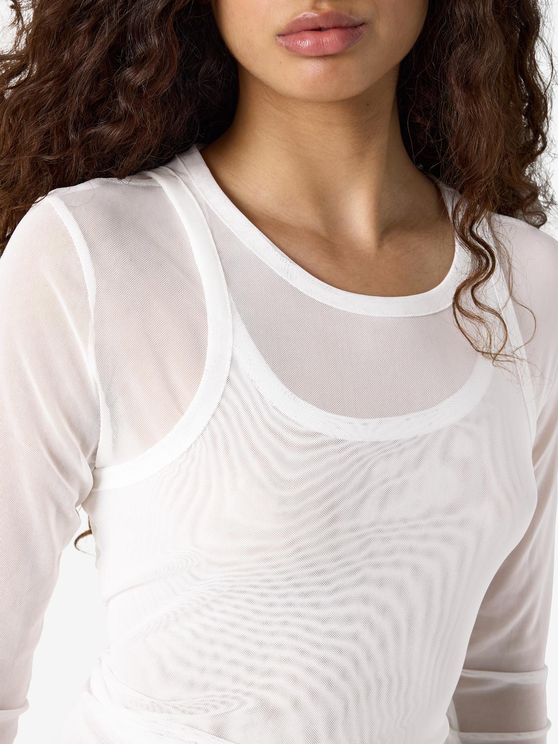 model_shot-detail